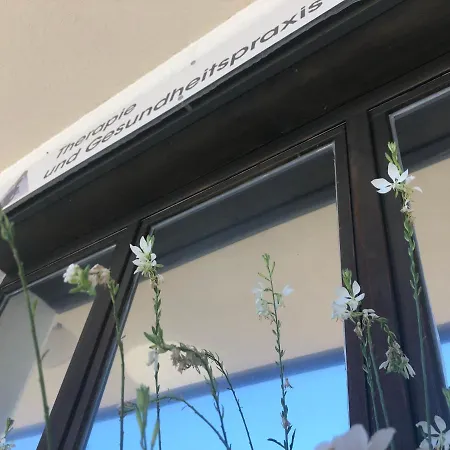 勒伯斯蒂里安酒店 酒店